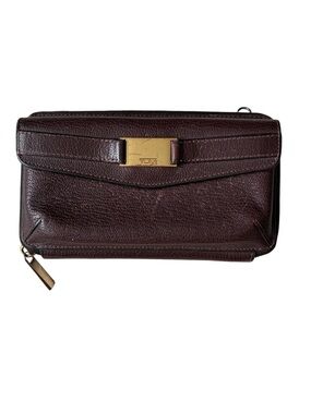 TUMI Women’s Large Brown Leather Zip Around Wallet